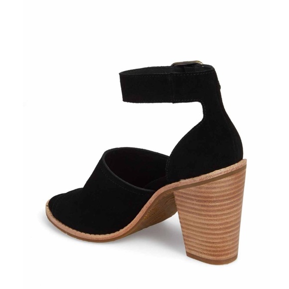 NWT Ugg Sandals - Picture 5 of 7